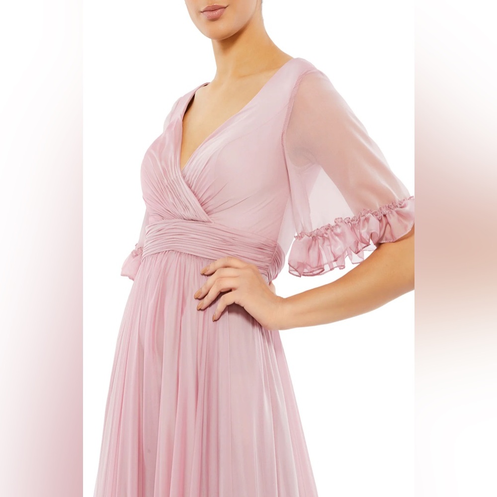 NWT Mac Duggal Butterfly Ruffle Trimmed Sleeve Wrap Over Flowy Gown - Picture 2 of 4